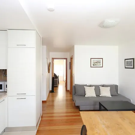 Quiet Apartment *