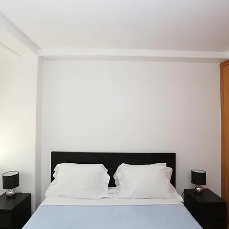 Quiet Apartment *